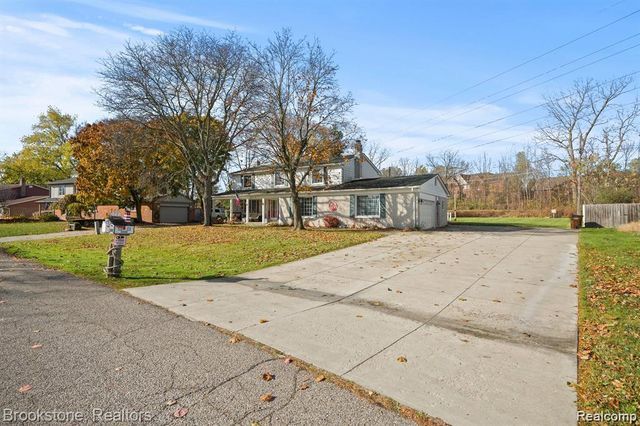 5069 Vincent Trail, Shelby Charter Township, MI 48316