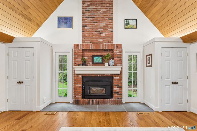 10 Metacomet Road, Farmington, CT 06032