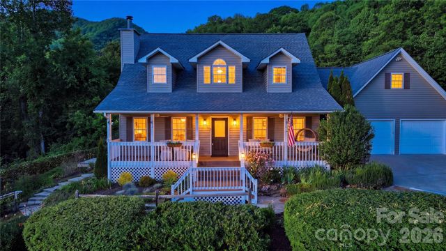 15 Racoon Point, Canton, NC 28716