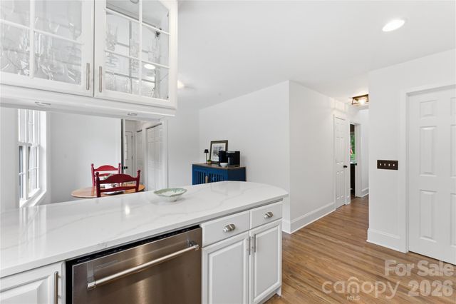 15 Racoon Point, Canton, NC 28716
