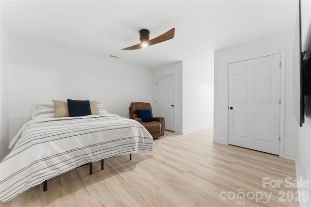 15 Racoon Point, Canton, NC 28716