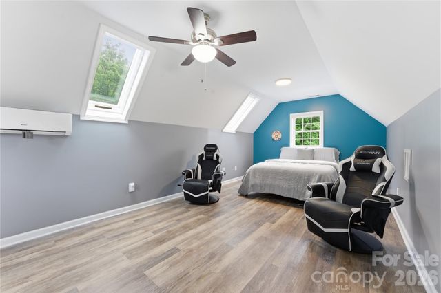 15 Racoon Point, Canton, NC 28716