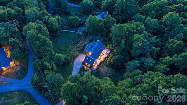 15 Racoon Point, Canton, NC 28716