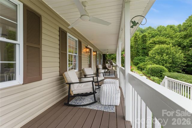 15 Racoon Point, Canton, NC 28716