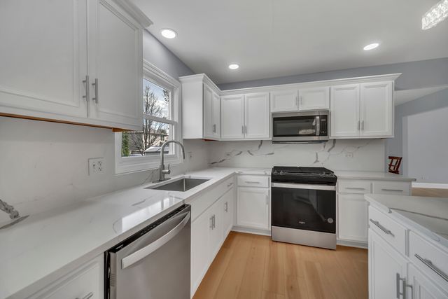 13217 Millbank Drive, Plainfield, IL 60585