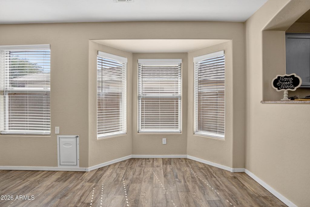 Image 12 of property listing at 2412 W SAINT KATERI Drive, Phoenix, AZ 85041