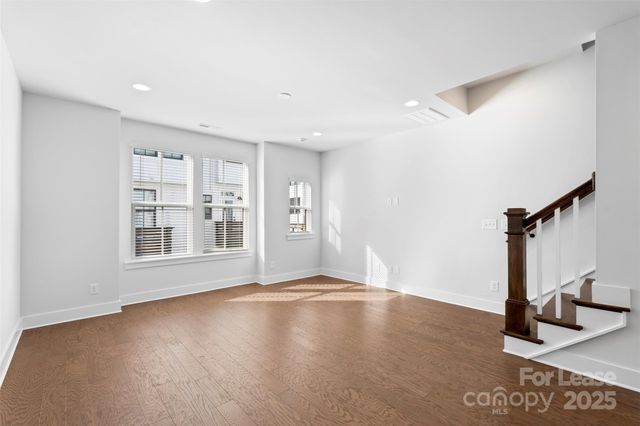 1126 Pegram Crossing Drive, Charlotte, NC 28205