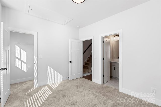 1126 Pegram Crossing Drive, Charlotte, NC 28205