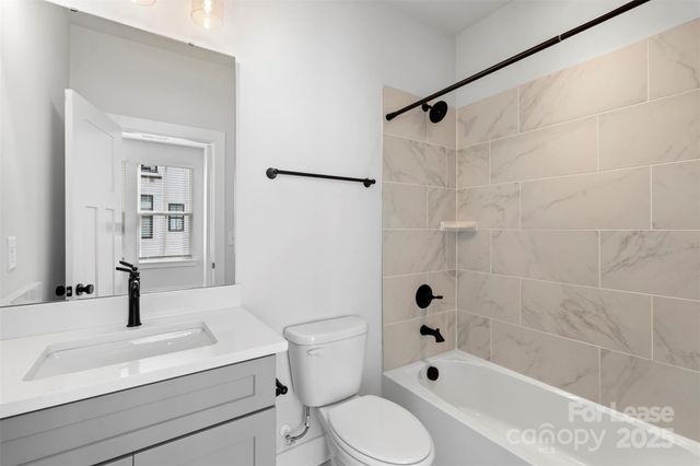 1126 Pegram Crossing Drive, Charlotte, NC 28205