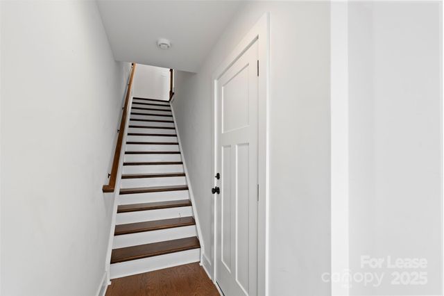 1126 Pegram Crossing Drive, Charlotte, NC 28205