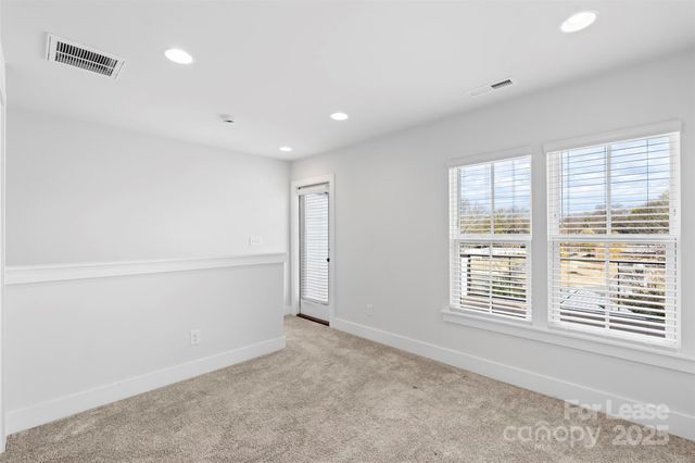 1126 Pegram Crossing Drive, Charlotte, NC 28205