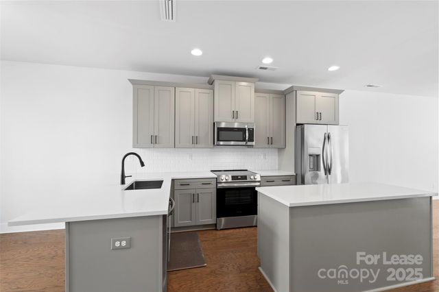 1126 Pegram Crossing Drive, Charlotte, NC 28205