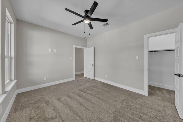 225 Nw 16th Street, Grand Prairie, TX 75050