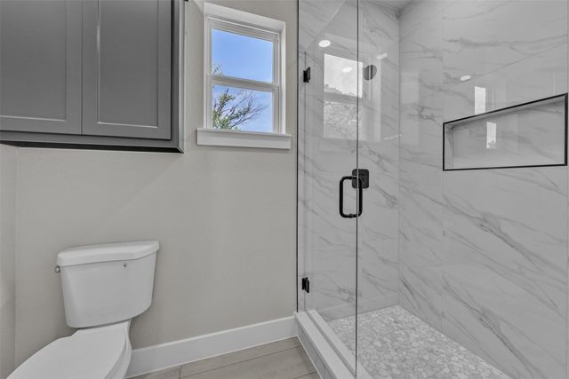 225 Nw 16th Street, Grand Prairie, TX 75050