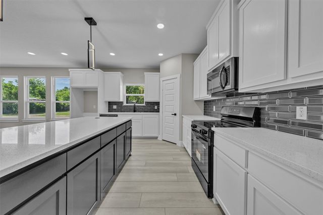 225 Nw 16th Street, Grand Prairie, TX 75050