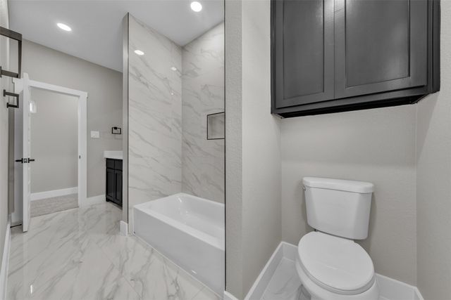 225 Nw 16th Street, Grand Prairie, TX 75050