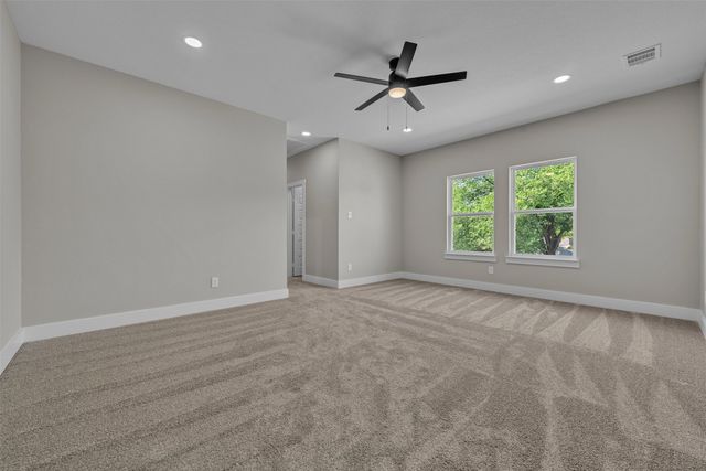 225 Nw 16th Street, Grand Prairie, TX 75050