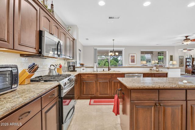 21327 N BLACK BEAR LODGE Drive, Surprise, AZ 85387