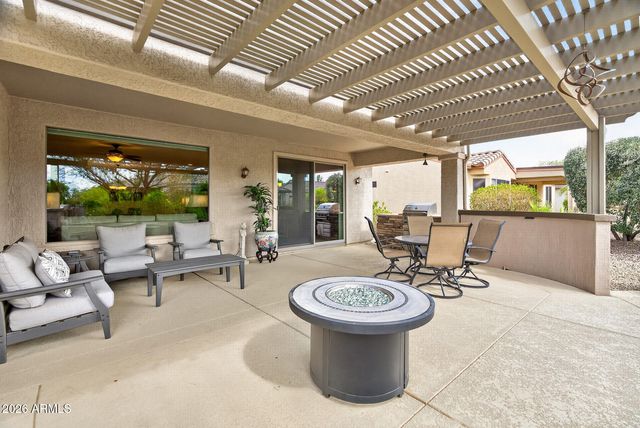 21327 N BLACK BEAR LODGE Drive, Surprise, AZ 85387