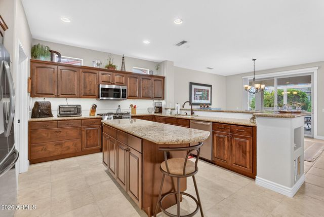 21327 N BLACK BEAR LODGE Drive, Surprise, AZ 85387