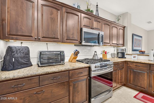 21327 N BLACK BEAR LODGE Drive, Surprise, AZ 85387