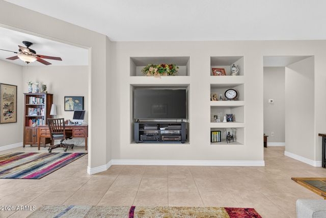 21327 N BLACK BEAR LODGE Drive, Surprise, AZ 85387