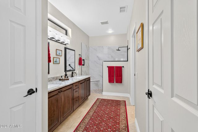 21327 N BLACK BEAR LODGE Drive, Surprise, AZ 85387