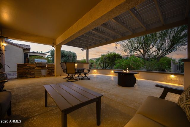 21327 N BLACK BEAR LODGE Drive, Surprise, AZ 85387