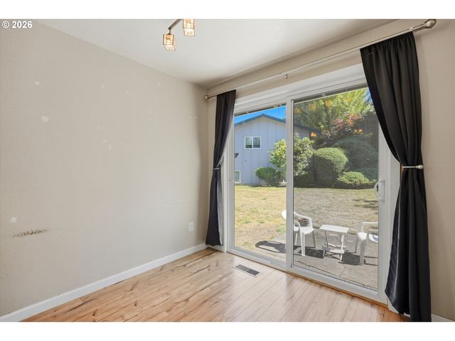 2122 Nw 14TH St, Gresham, OR 97030