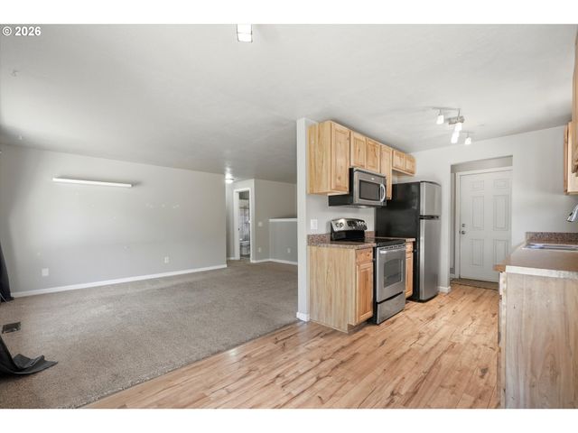 2122 Nw 14TH St, Gresham, OR 97030