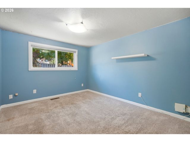 2122 Nw 14TH St, Gresham, OR 97030