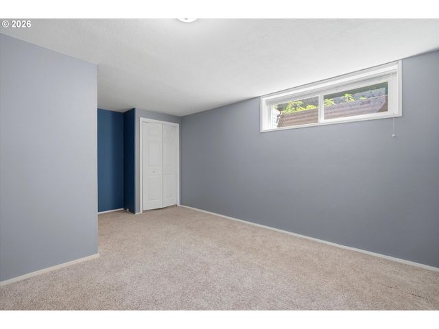 2122 Nw 14TH St, Gresham, OR 97030