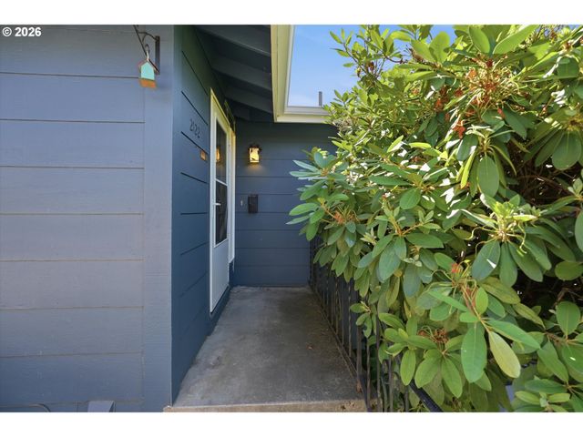 2122 Nw 14TH St, Gresham, OR 97030