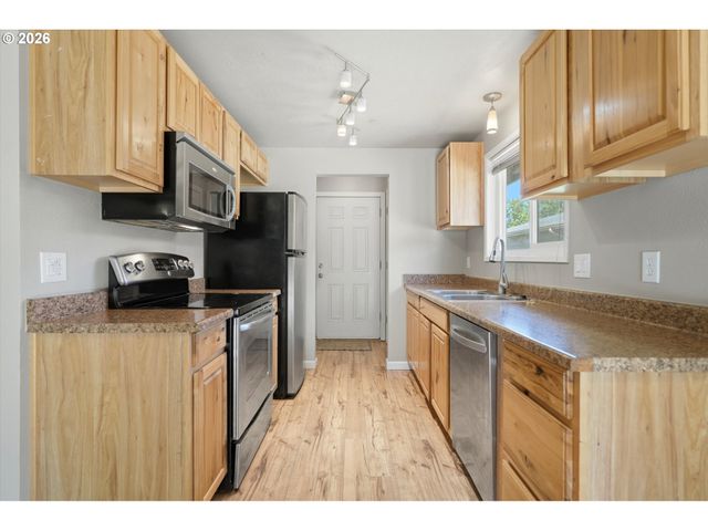 2122 Nw 14TH St, Gresham, OR 97030