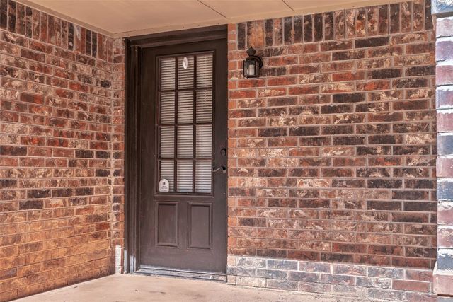 2140 Kimberlee Court, Norman, OK 73026