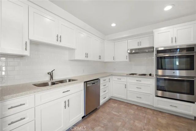 360 Bucknell Road, Costa Mesa, CA 92626