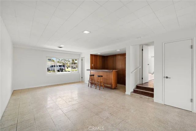 360 Bucknell Road, Costa Mesa, CA 92626