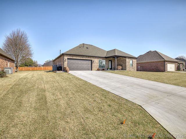 5309 S Barnett Avenue, Bartlesville, OK 74006