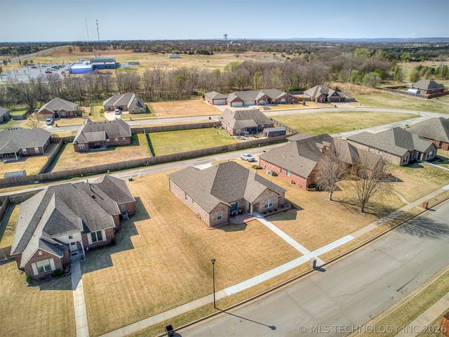 5309 S Barnett Avenue, Bartlesville, OK 74006