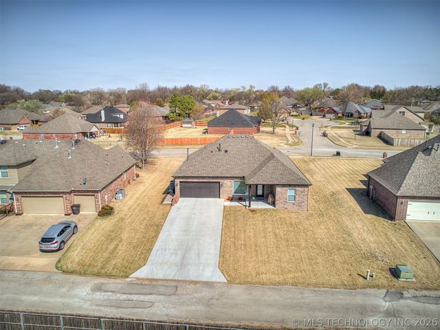 5309 S Barnett Avenue, Bartlesville, OK 74006