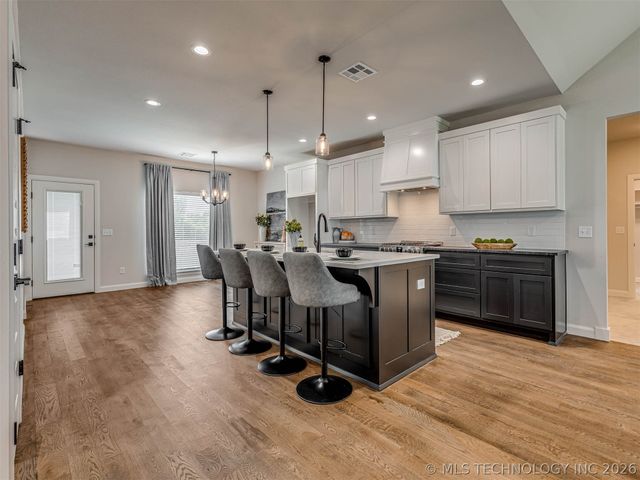 5309 S Barnett Avenue, Bartlesville, OK 74006