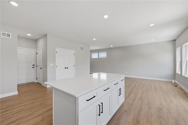 4709 Brentwood Avenue, Kansas City, MO 64136