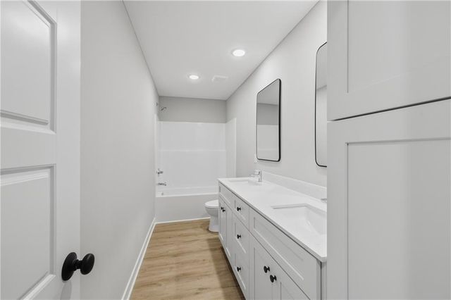 4709 Brentwood Avenue, Kansas City, MO 64136