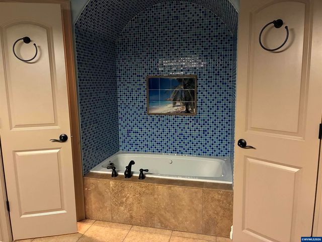 137 Miranda Av SE, Salem, OR 97306