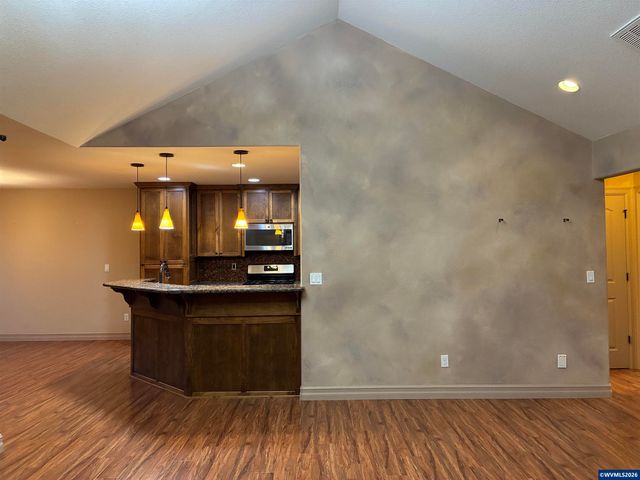 137 Miranda Av SE, Salem, OR 97306