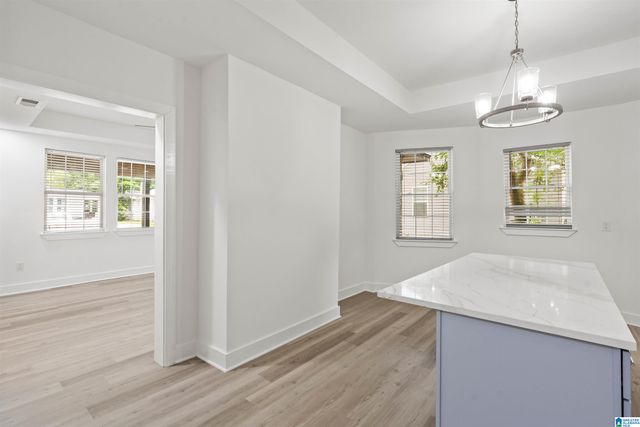 8033 6TH AVENUE N, Birmingham, AL 35206