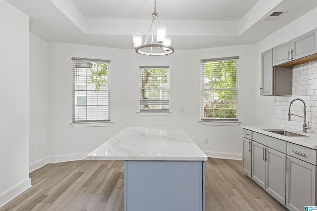 8033 6TH AVENUE N, Birmingham, AL 35206
