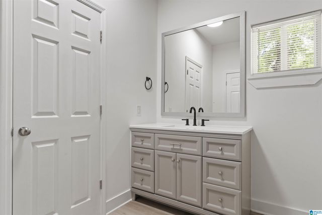 8033 6TH AVENUE N, Birmingham, AL 35206