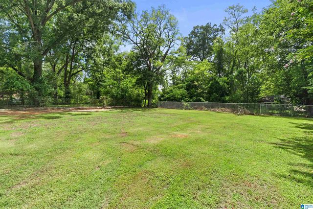 8033 6TH AVENUE N, Birmingham, AL 35206