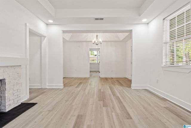 8033 6TH AVENUE N, Birmingham, AL 35206
